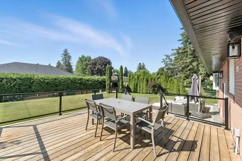 165 Clearview Heights King ON L7B 1H2