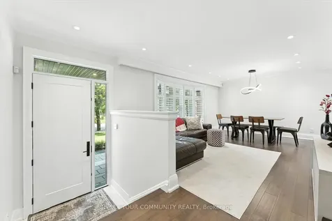 165 Clearview Heights King ON L7B 1H2