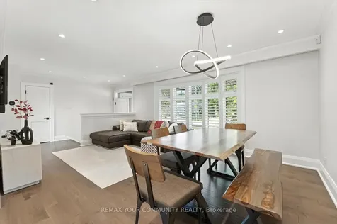 165 Clearview Heights King ON L7B 1H2