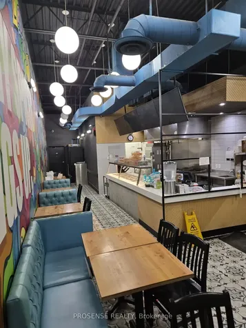 1470 Centre Street Vaughan ON L4J 3N1