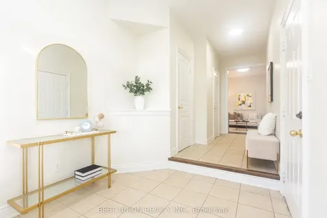 31 Bernbridge Road E Markham ON L6B 0S3