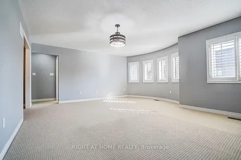 1209 Mctavish Drive Newmarket ON L3X 0A9