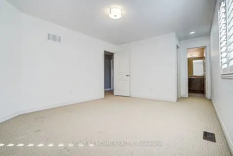 1209 Mctavish Drive Newmarket ON L3X 0A9
