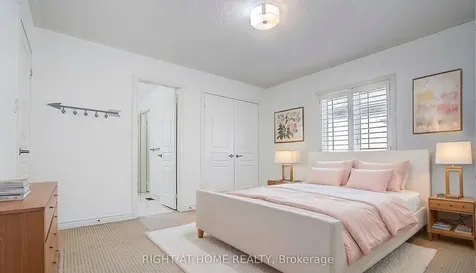 1209 Mctavish Drive Newmarket ON L3X 0A9