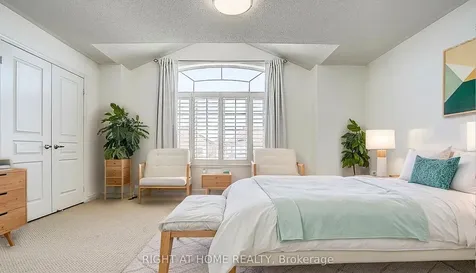 1209 Mctavish Drive Newmarket ON L3X 0A9