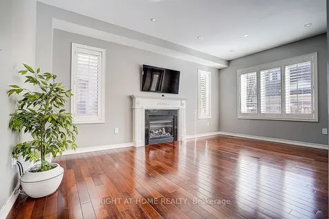 1209 Mctavish Drive Newmarket ON L3X 0A9