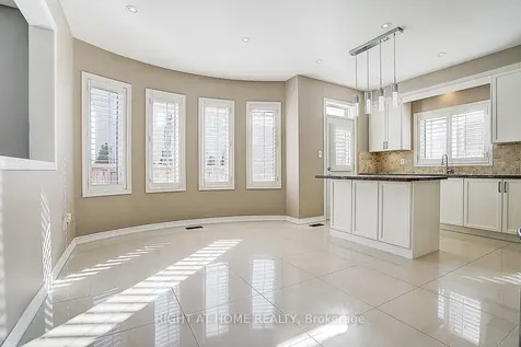 1209 Mctavish Drive Newmarket ON L3X 0A9