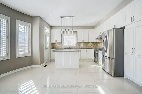 1209 Mctavish Drive Newmarket ON L3X 0A9