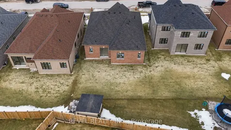 57 Wood Crescent Essa ON L3W 0M5