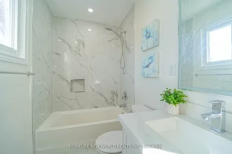 15 Marylebone Crescent Richmond Hill ON L4E 2L5