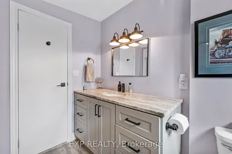 25 Juno Crescent Georgina ON L0E 1R0