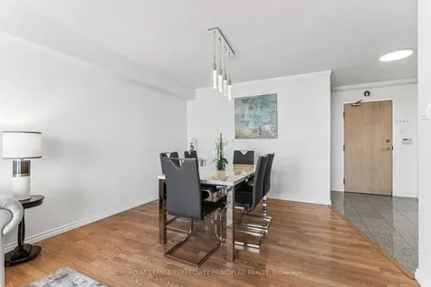 40 Harding Boulevard W Richmond Hill ON L4C 9S5