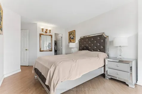 40 Harding Boulevard W Richmond Hill ON L4C 9S5