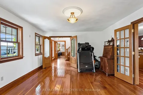 21044 Leslie Street East Gwillimbury ON L0G 1R0