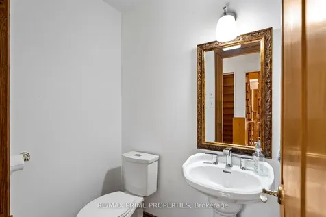 21044 Leslie Street East Gwillimbury ON L0G 1R0