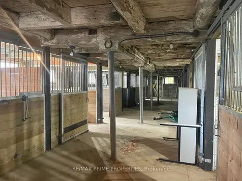 21044 Leslie Street East Gwillimbury ON L0G 1R0