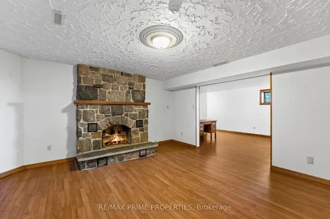 21044 Leslie Street East Gwillimbury ON L0G 1R0