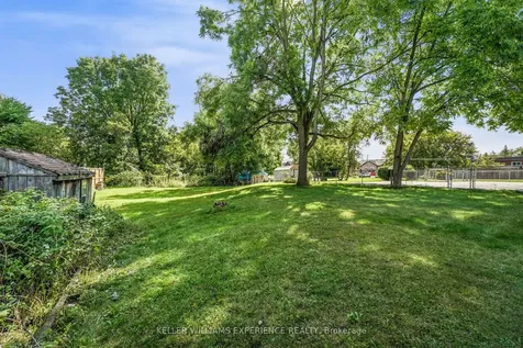 76 Margaret Street Essa ON L0M 1B0