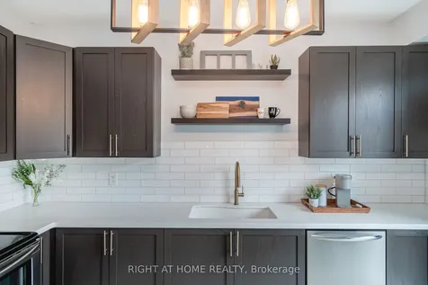 34 Blanchard Crescent Essa ON L0M 1B5