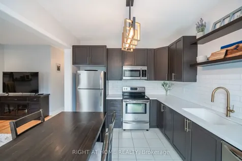 34 Blanchard Crescent Essa ON L0M 1B5