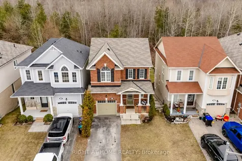 34 Blanchard Crescent Essa ON L0M 1B5