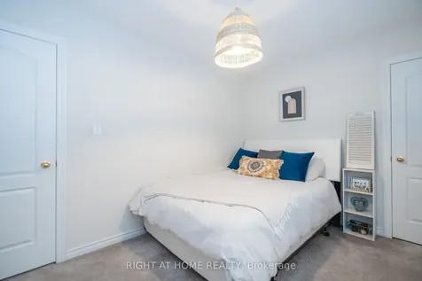 34 Blanchard Crescent Essa ON L0M 1B5