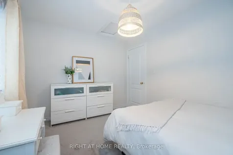 34 Blanchard Crescent Essa ON L0M 1B5