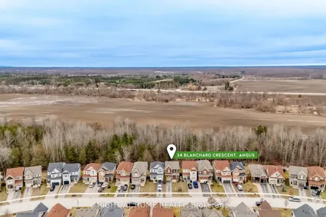 34 Blanchard Crescent Essa ON L0M 1B5