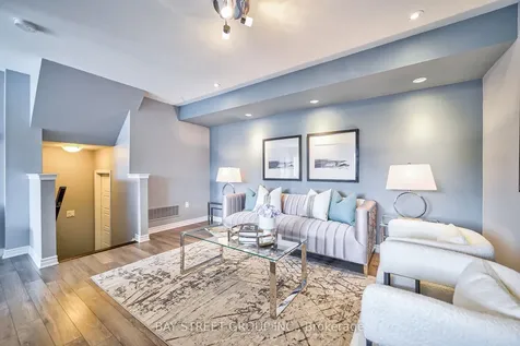 85 Payne Crescent Aurora ON L4G 0Y1