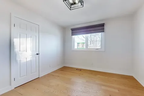 143 Luxury Avenue Bradford West Gwillimbury ON L3Z 1T5