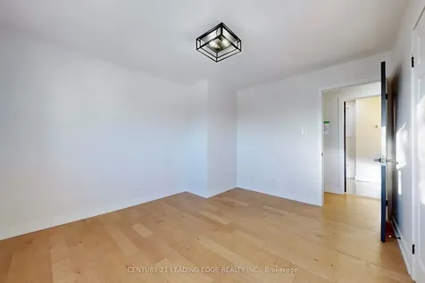 143 Luxury Avenue Bradford West Gwillimbury ON L3Z 1T5