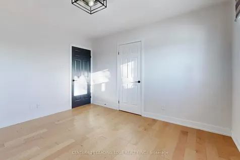 143 Luxury Avenue Bradford West Gwillimbury ON L3Z 1T5