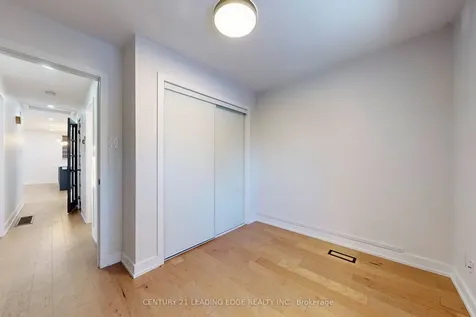 143 Luxury Avenue Bradford West Gwillimbury ON L3Z 1T5