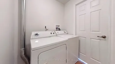 143 Luxury Avenue Bradford West Gwillimbury ON L3Z 1T5