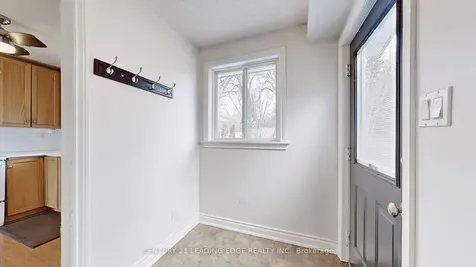 143 Luxury Avenue Bradford West Gwillimbury ON L3Z 1T5