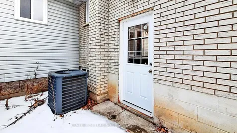 143 Luxury Avenue Bradford West Gwillimbury ON L3Z 1T5