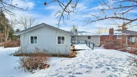 143 Luxury Avenue Bradford West Gwillimbury ON L3Z 1T5