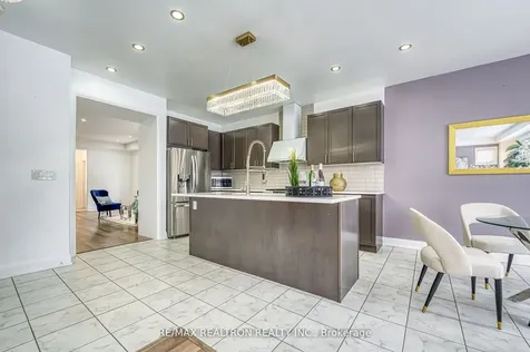 60 Charlotte Abby Drive East Gwillimbury ON L9N 1G5