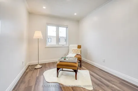 60 Charlotte Abby Drive East Gwillimbury ON L9N 1G5