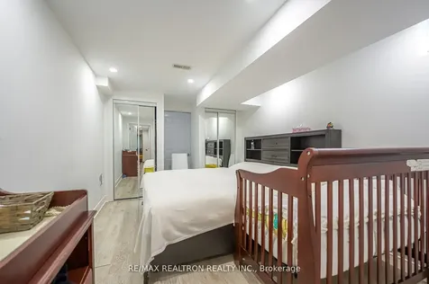 60 Charlotte Abby Drive East Gwillimbury ON L9N 1G5