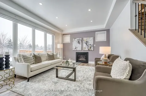 60 Charlotte Abby Drive East Gwillimbury ON L9N 1G5