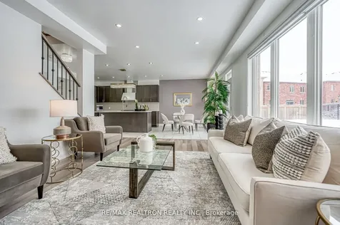 60 Charlotte Abby Drive East Gwillimbury ON L9N 1G5