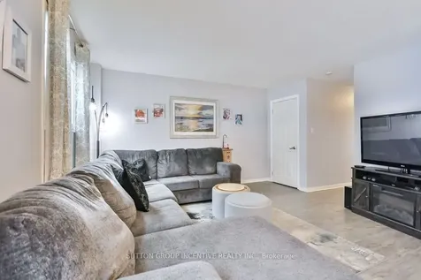 233 Colborne Street Bradford West Gwillimbury ON L3Z 2R8