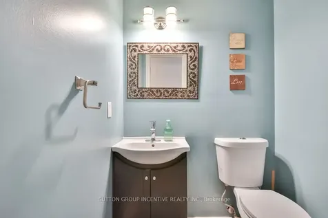 233 Colborne Street Bradford West Gwillimbury ON L3Z 2R8