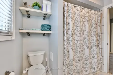 233 Colborne Street Bradford West Gwillimbury ON L3Z 2R8