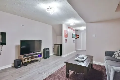 233 Colborne Street Bradford West Gwillimbury ON L3Z 2R8