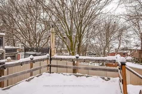 233 Colborne Street Bradford West Gwillimbury ON L3Z 2R8