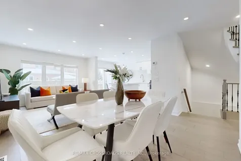 51 Bilbrough Street Aurora ON L4G 7W4