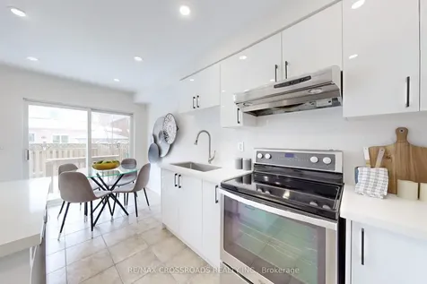 51 Bilbrough Street Aurora ON L4G 7W4