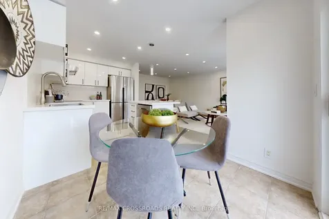 51 Bilbrough Street Aurora ON L4G 7W4